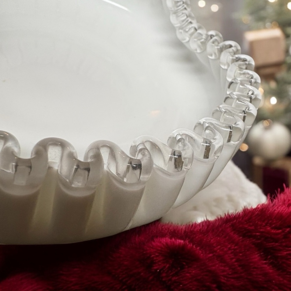 Fenton Milk Glass Heart Shaped Bowl - Picture 9 of 9